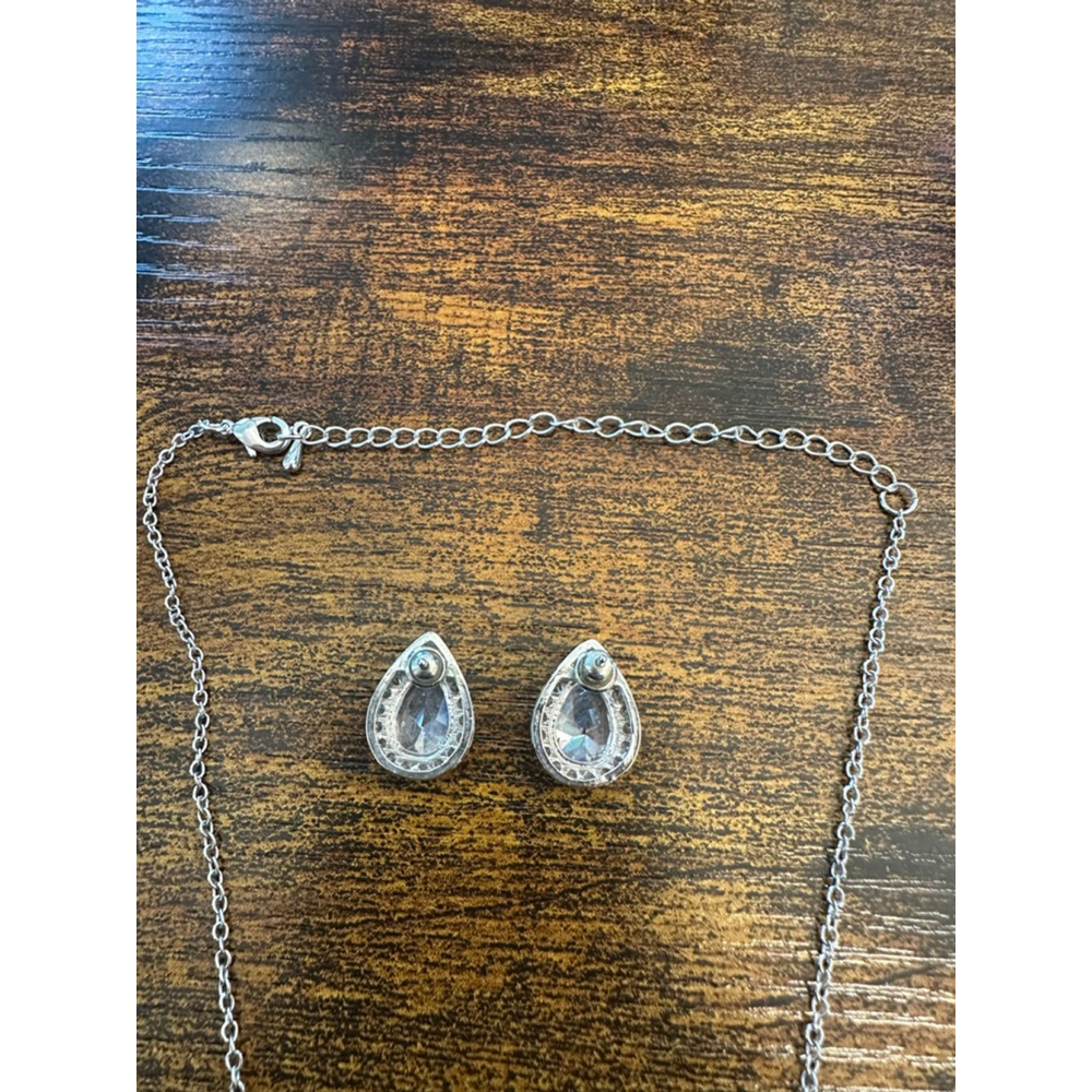 Women's Silver Clear Gem Stone Teardrop Necklace & Earring Set - Picture 4 of 4